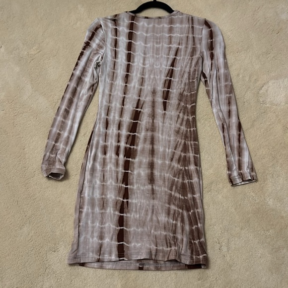 Stunner  mini dress - Picture 3 of 4